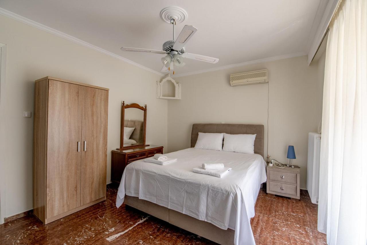 Evie'S Cozy Apartment Atenas Exterior foto